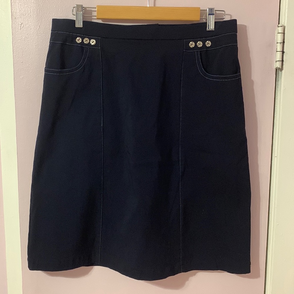 3/25$ Lined and stretch skirt size 9